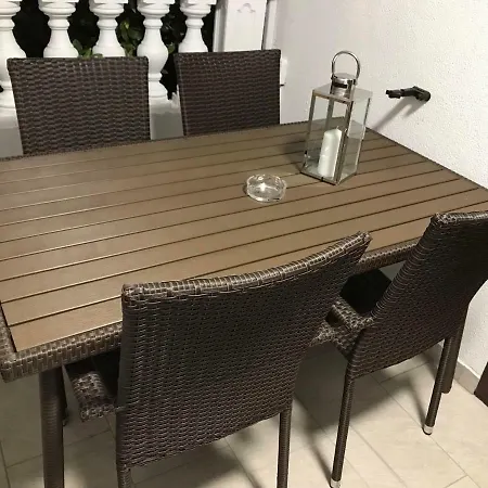 Apartman Laura *
