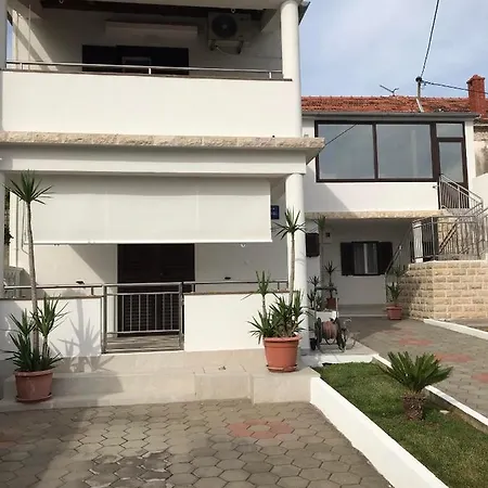 Apartman Laura Apartman *